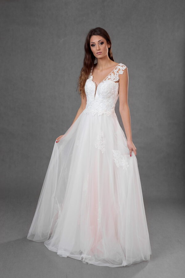 Suknia ślubna PEMBA szyta na miarę